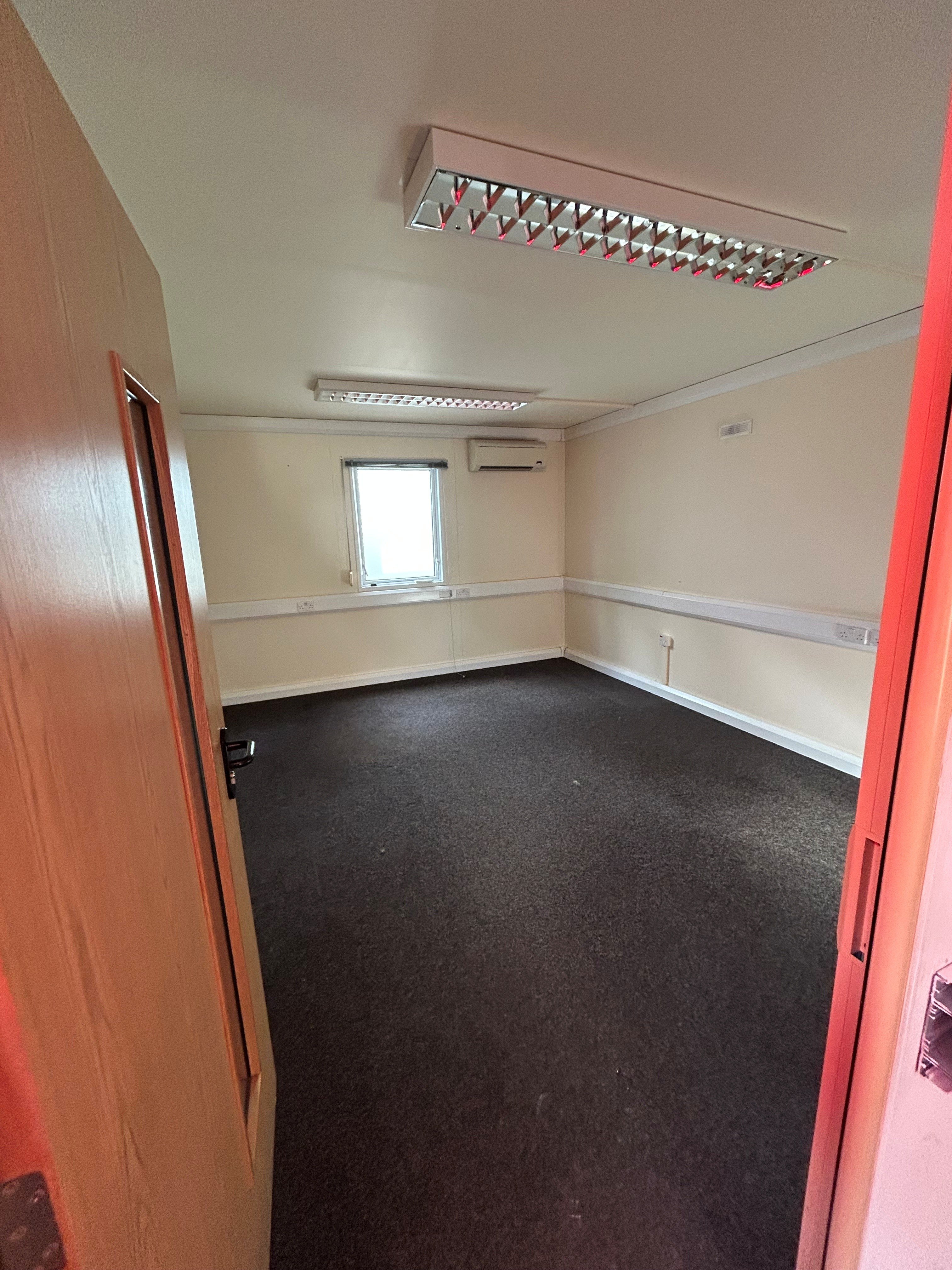 Multi-Use Office with Facilities - Ref 7224 | Portakabin®