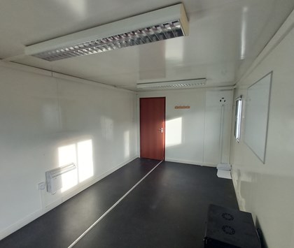 Larger Room (4)