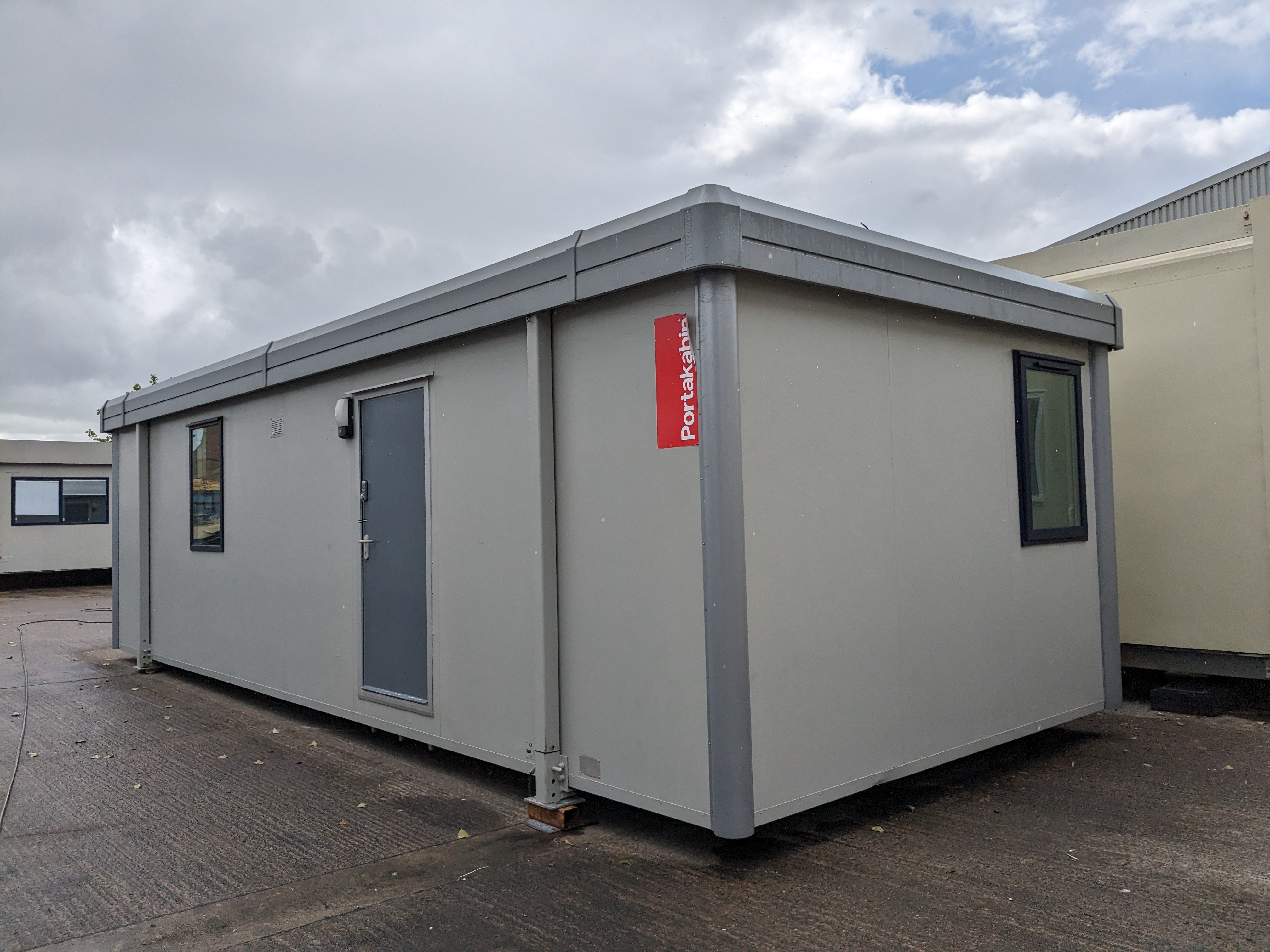TN104 External 2