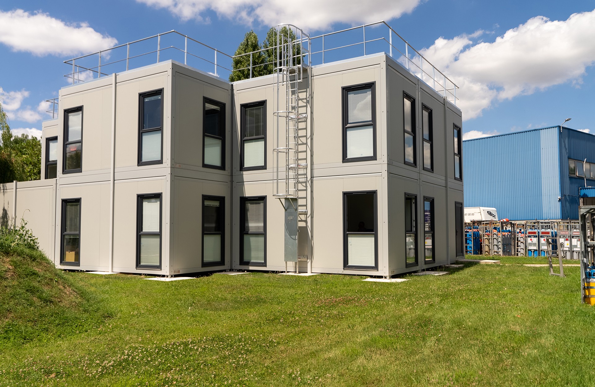 Temporary Office Solutions to Hire or Buy | Portakabin®