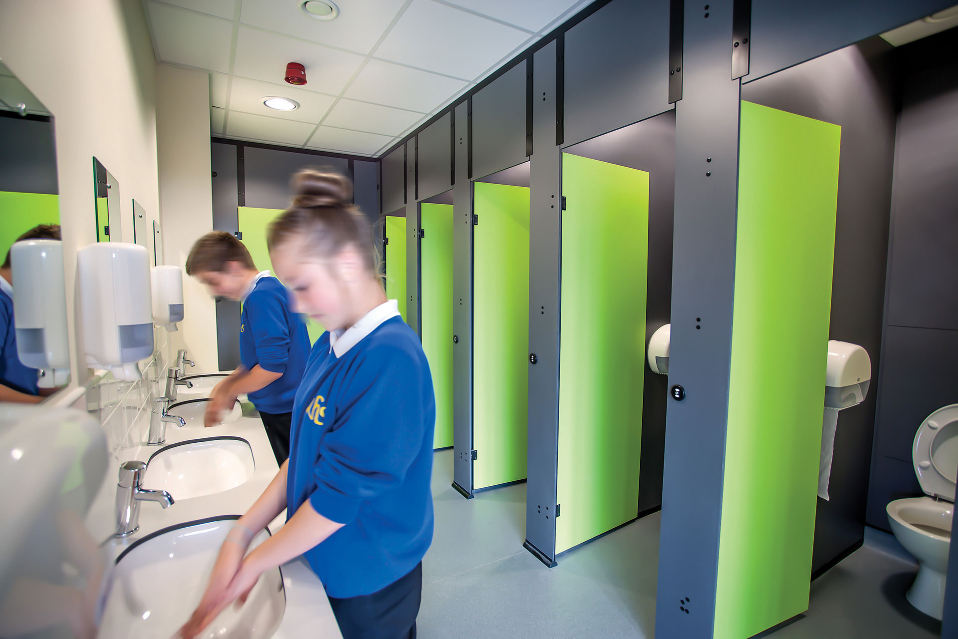 Portable Toilets, Showers and Changing Facilities | Portakabin®
