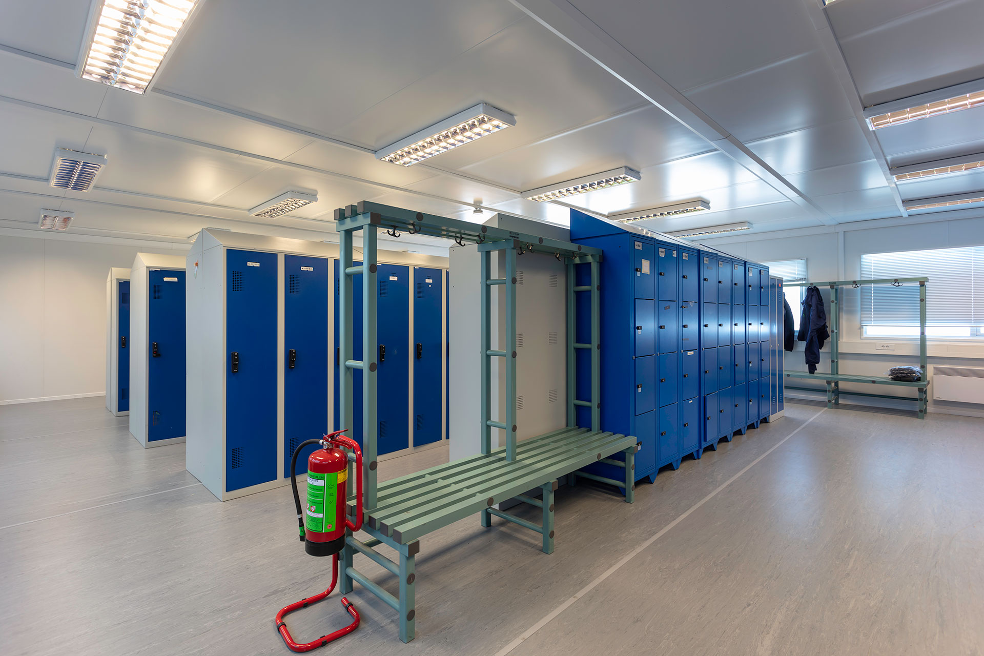 Internal Locker Locker Room | Portakabin® IE